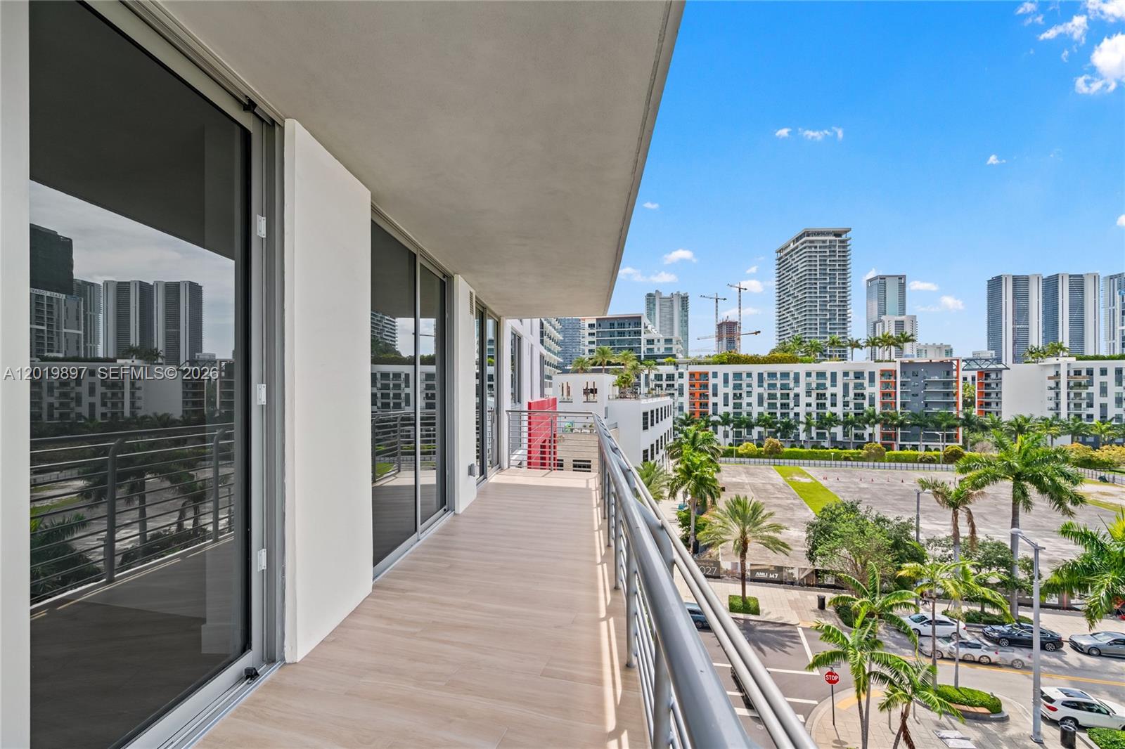 90 NE 32nd St #627 Miami, FL 33137