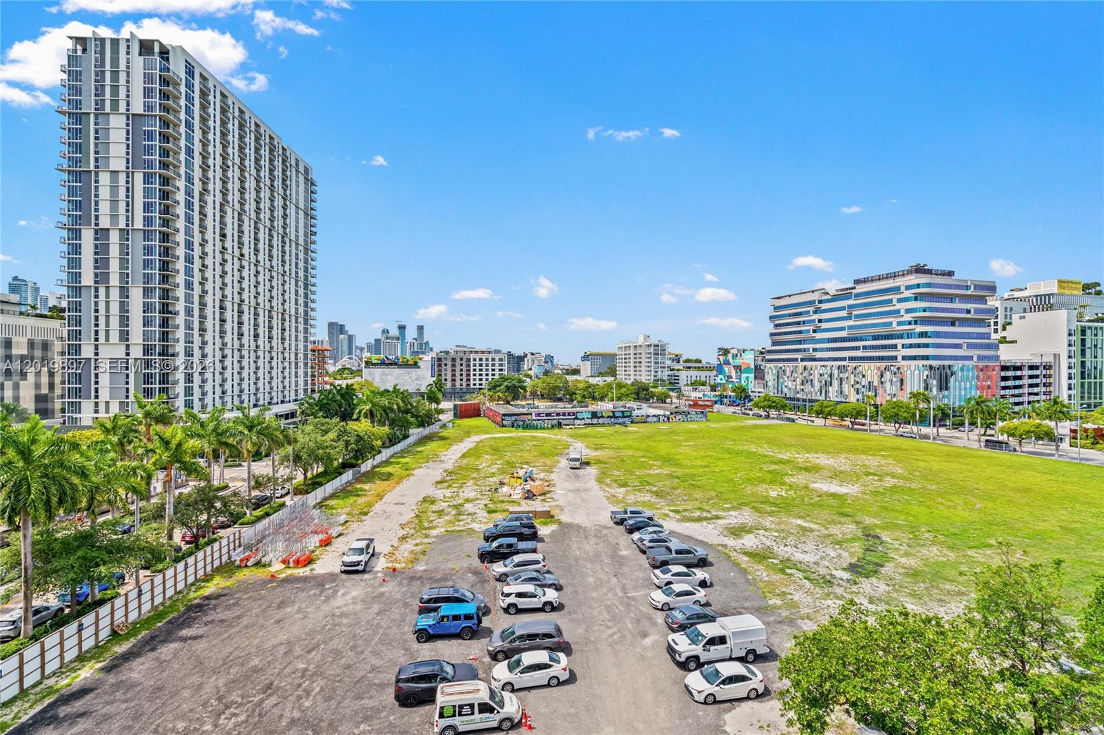 90 NE 32nd St #627 Miami, FL 33137