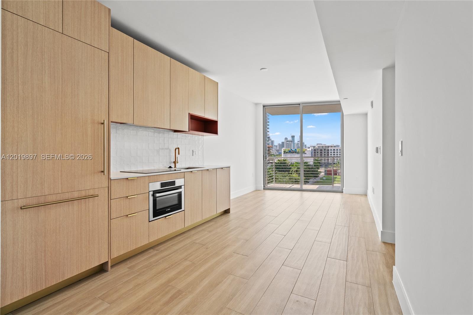90 NE 32nd St #627 Miami, FL 33137