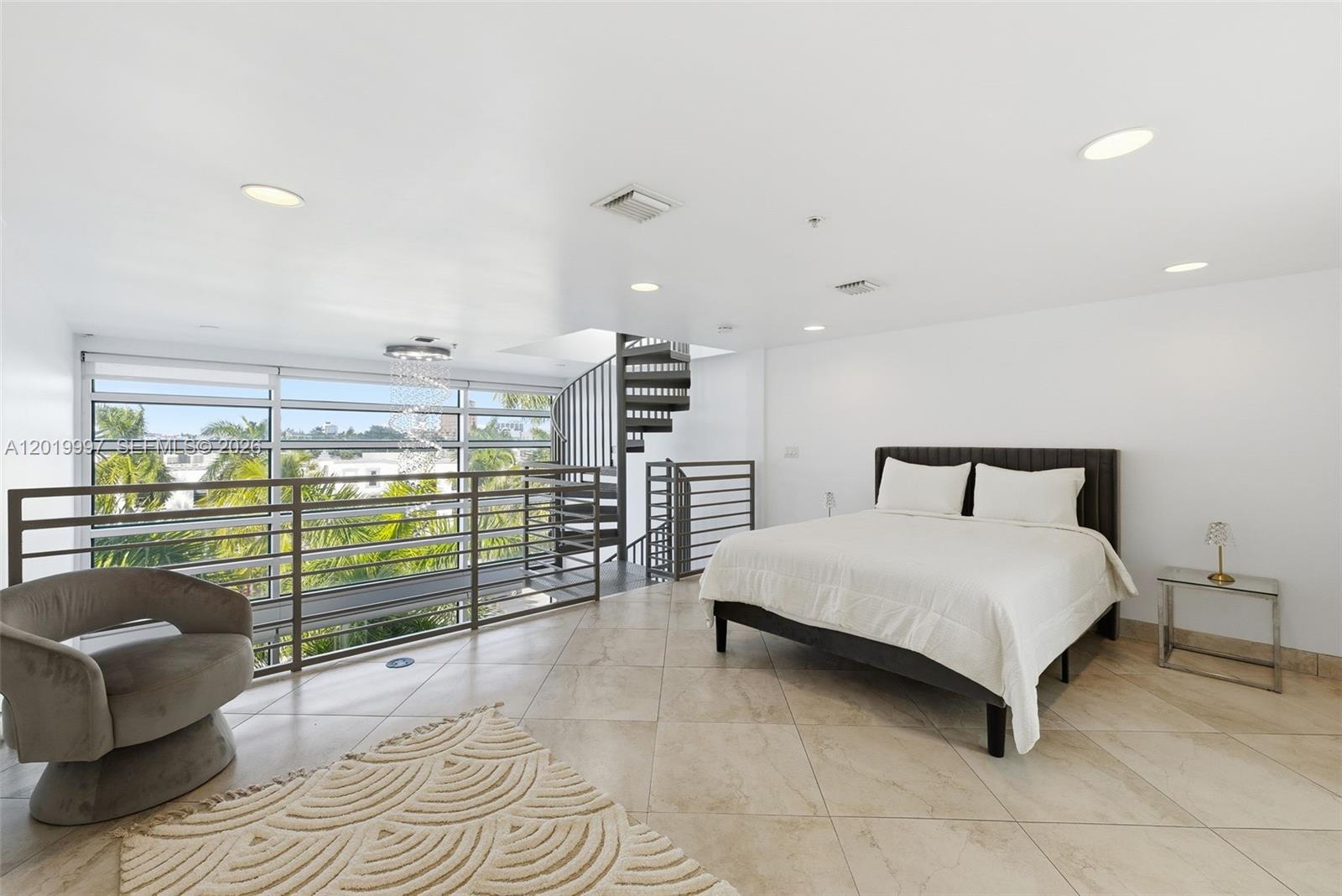 421 Meridian Ave #16 Miami Beach, FL 33139
