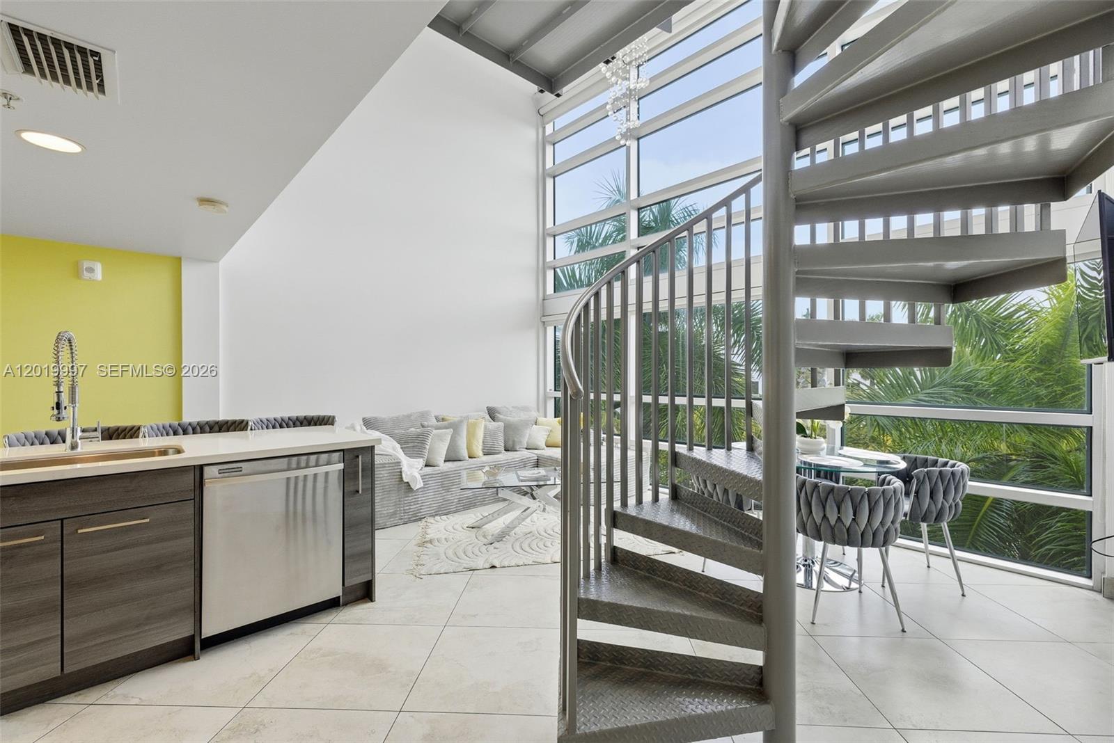 421 Meridian Ave #16 Miami Beach, FL 33139