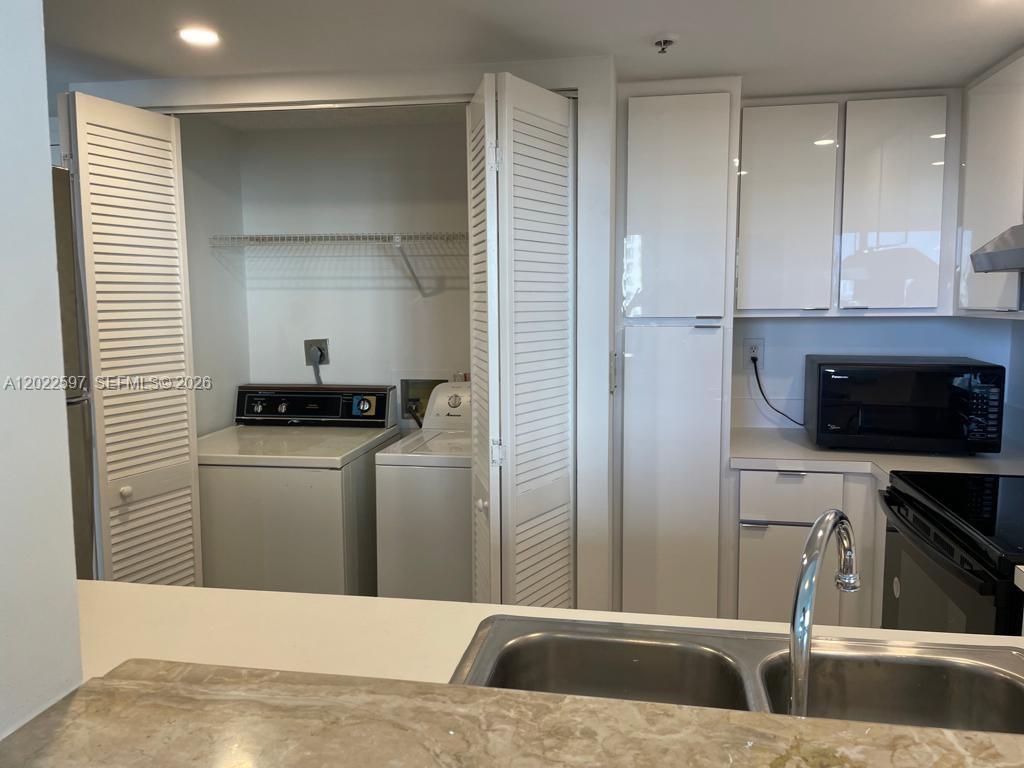 image Brickell Key Two10