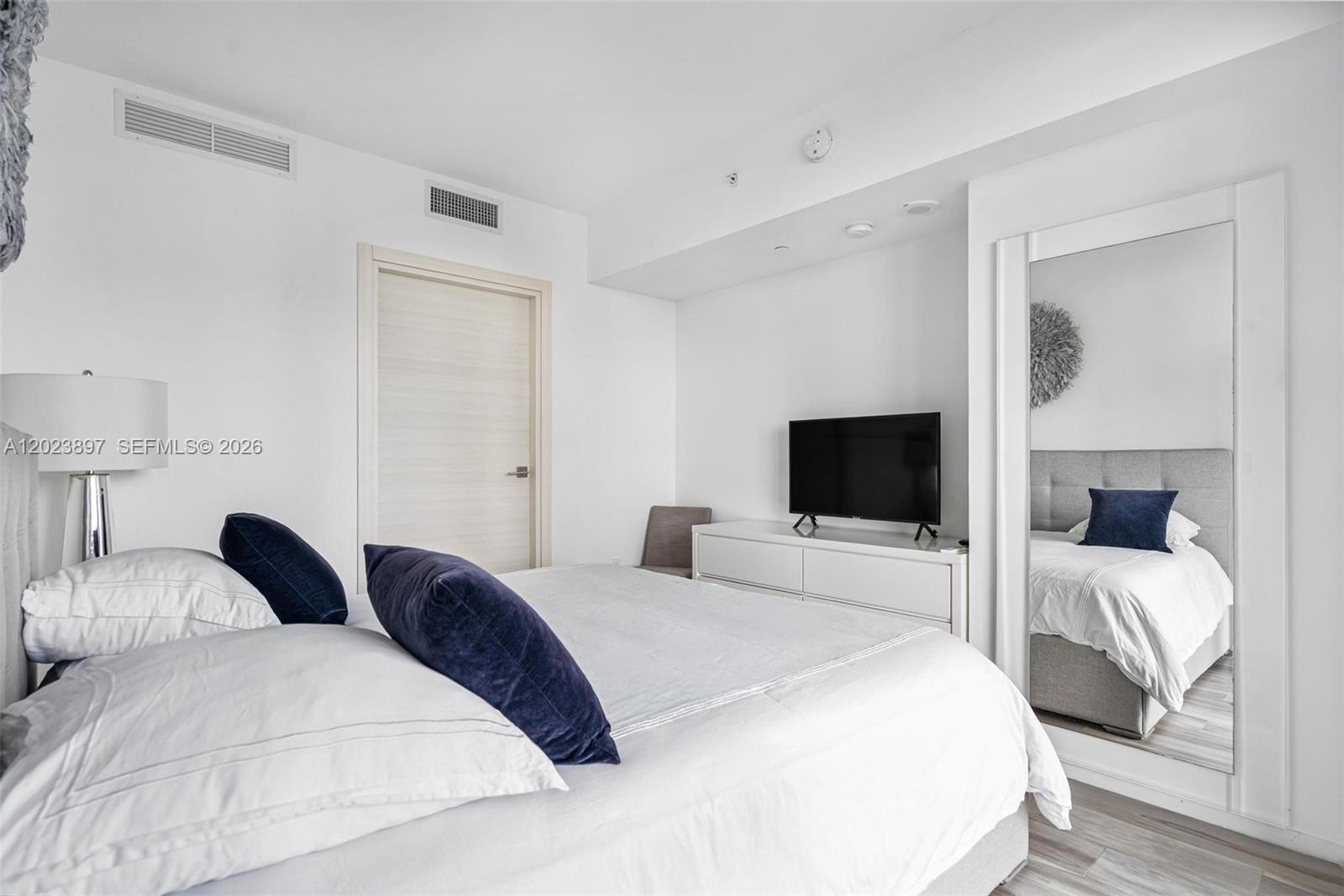 801 S Miami Ave #4302 Miami, FL 33130