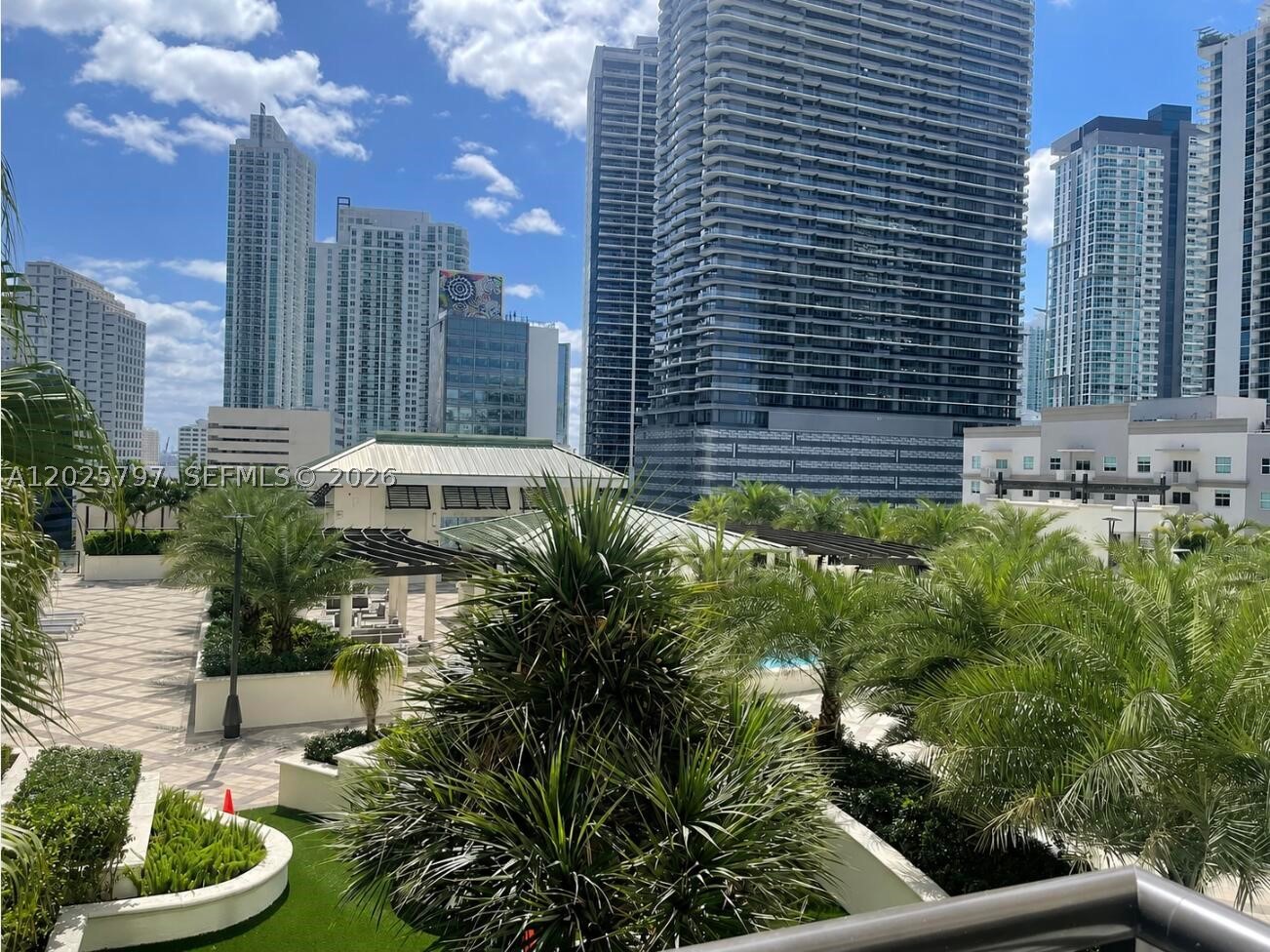 image Nine at Mary Brickell Village1