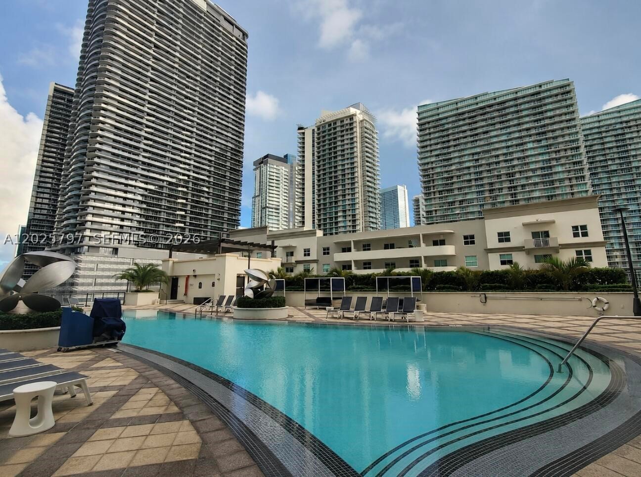 image Nine at Mary Brickell Village5