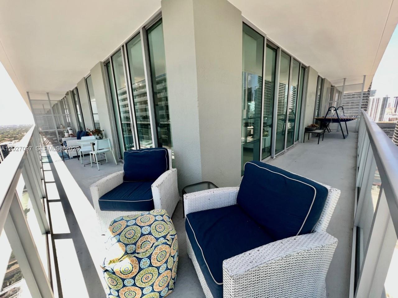 image Axis on Brickell North16