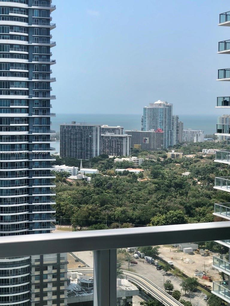 image Axis on Brickell North18