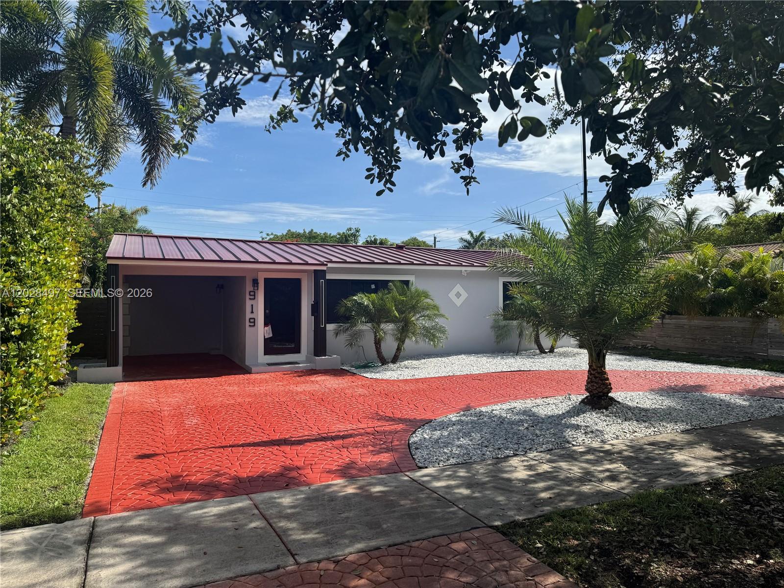 919 NE 4th Ct