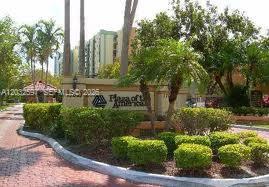 17021 N Bay Rd #103