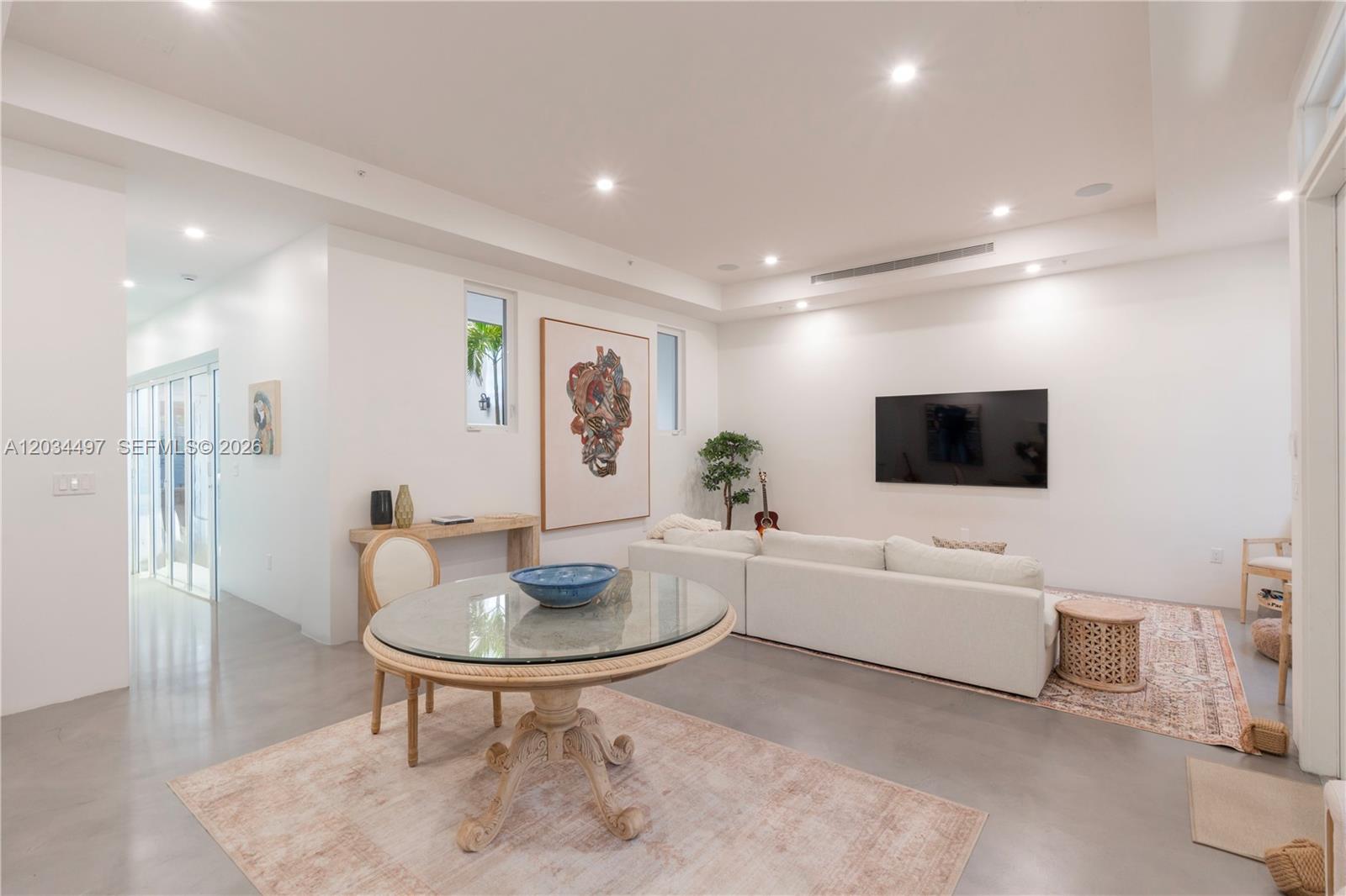 533 Anastasia #533 Coral Gables, FL 33134