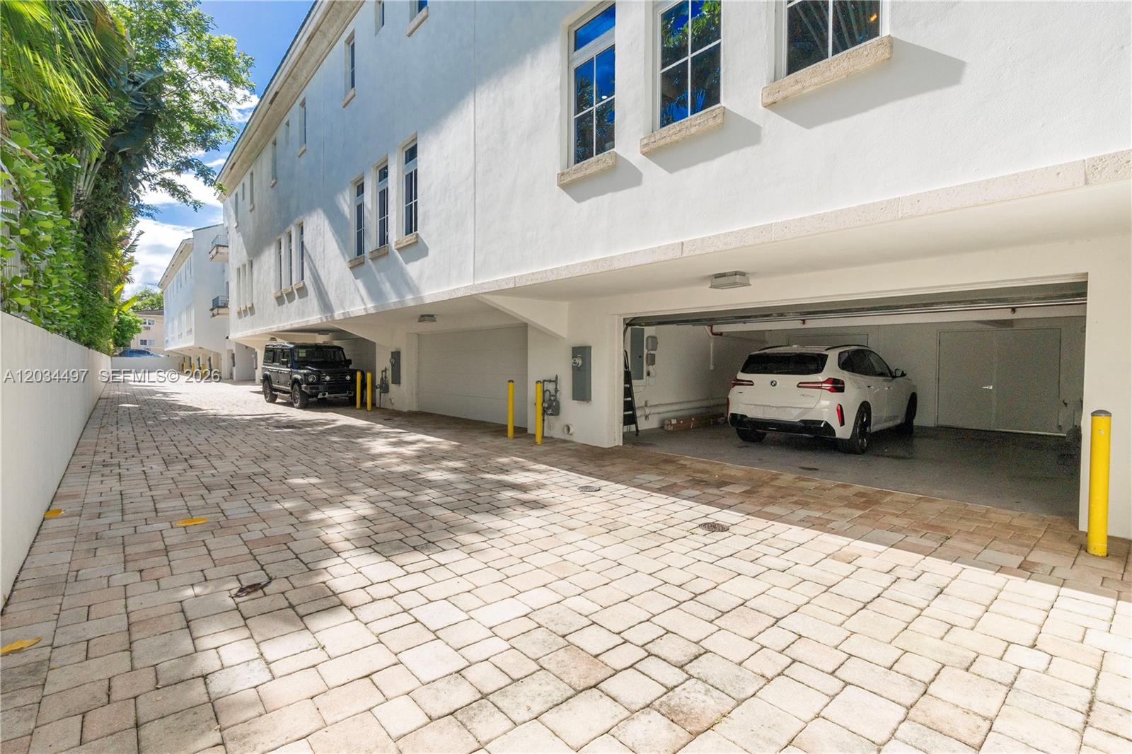 533 Anastasia #533 Coral Gables, FL 33134