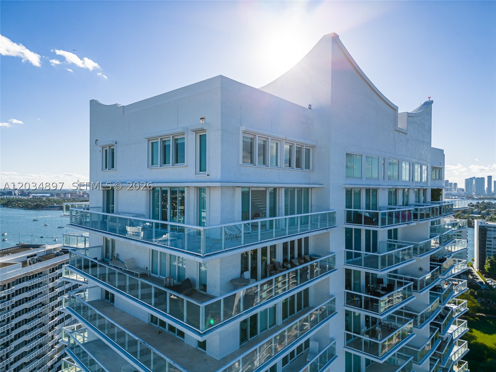10 Venetian Way #PH04 Miami Beach, FL 33139