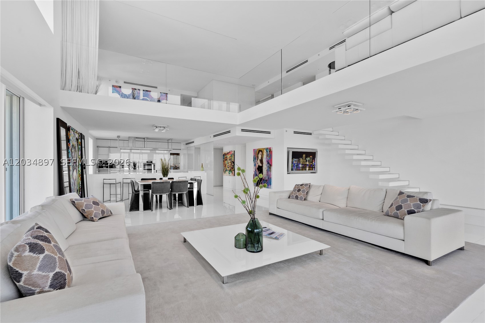 10 Venetian Way #PH04 Miami Beach, FL 33139