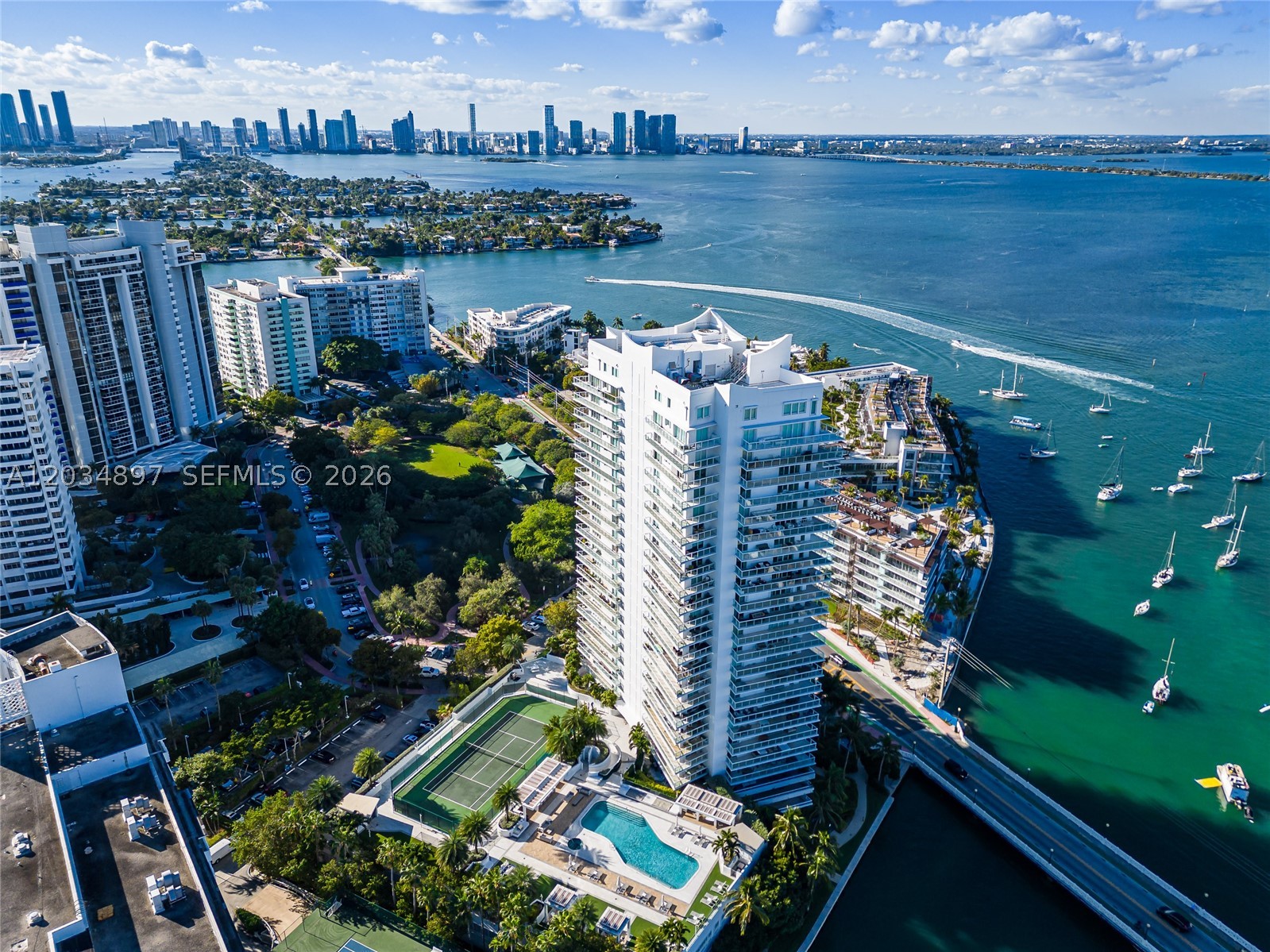10 Venetian Way #PH04 Miami Beach, FL 33139