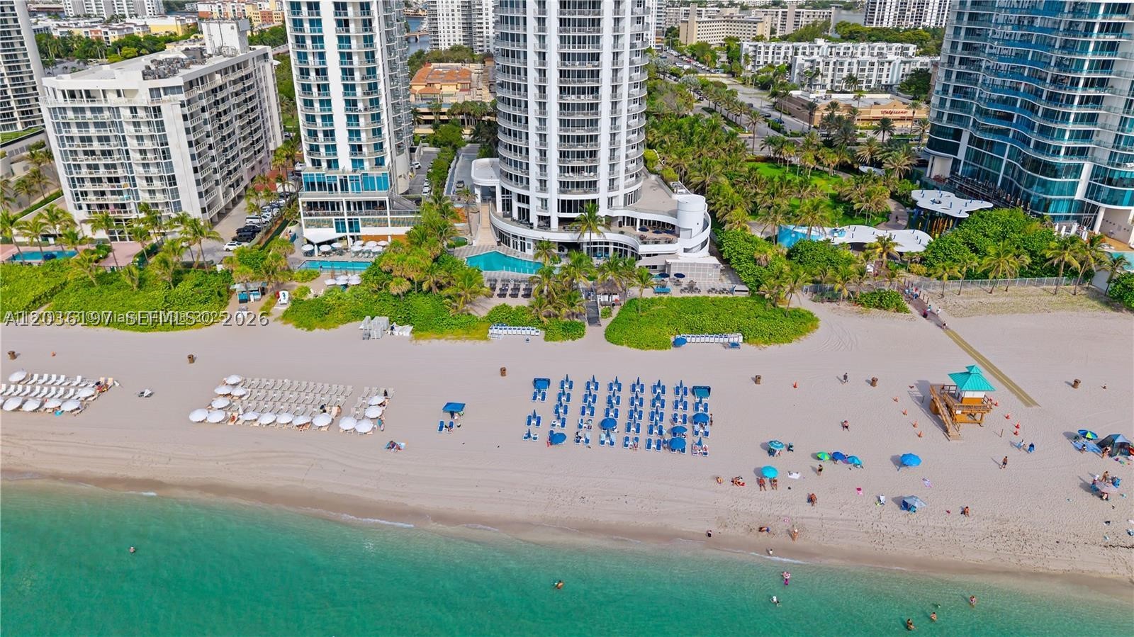 17375 Collins Ave #905