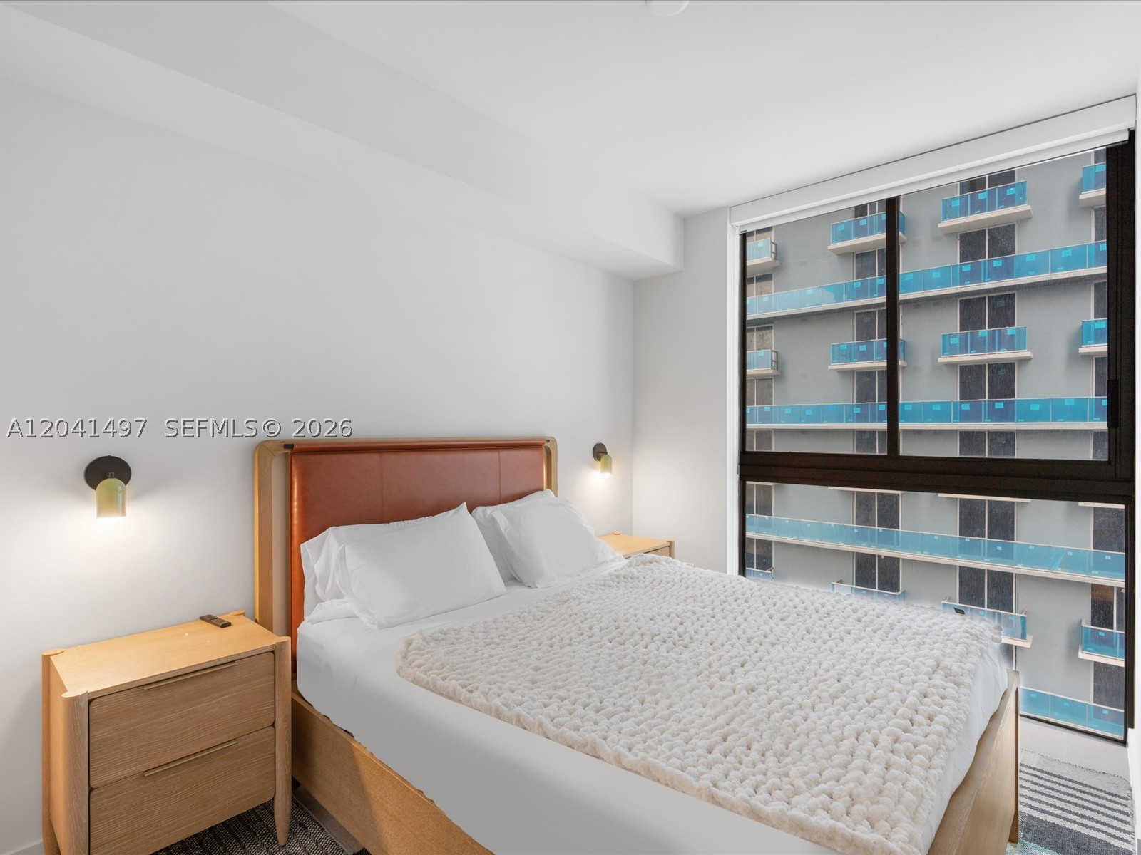 11 NE 6th St #807 Miami, FL 33132