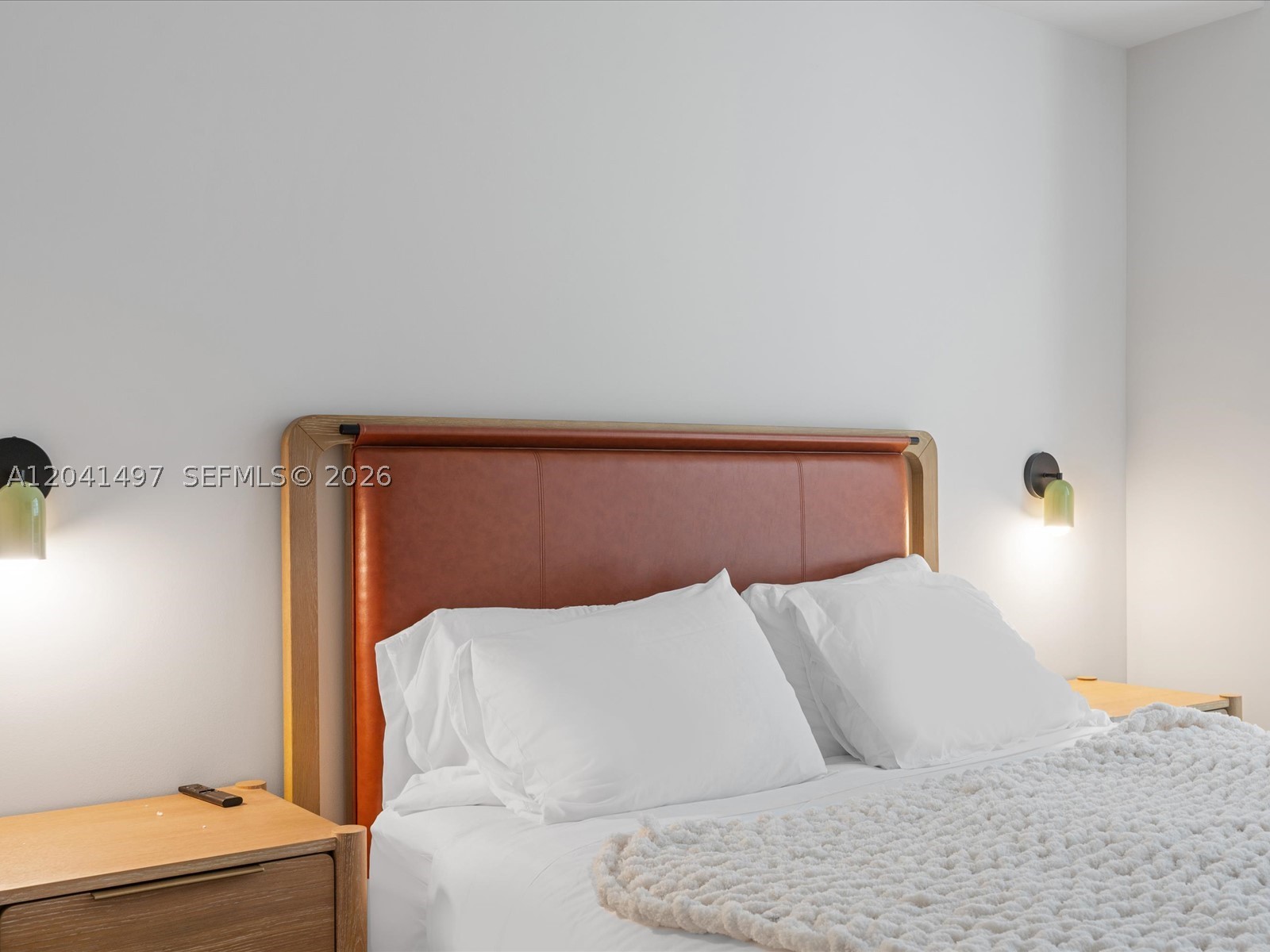 11 NE 6th St #807 Miami, FL 33132