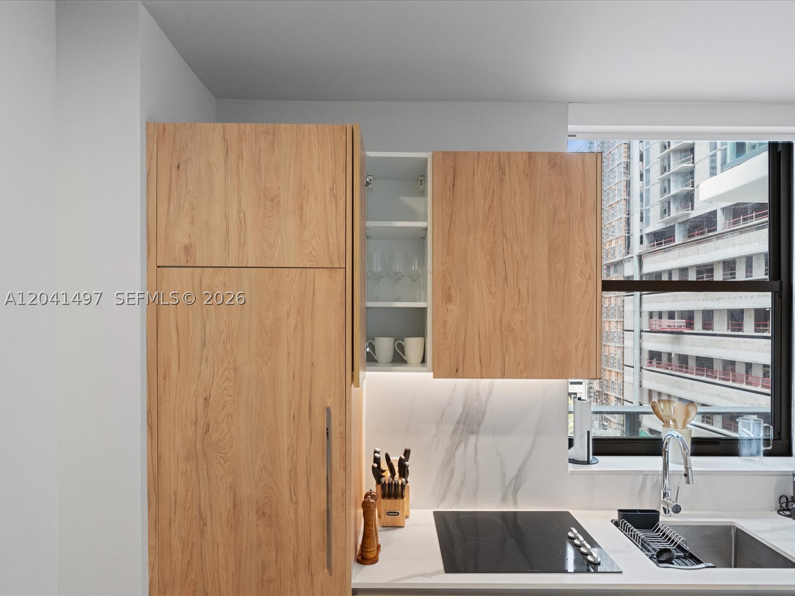 11 NE 6th St #807 Miami, FL 33132