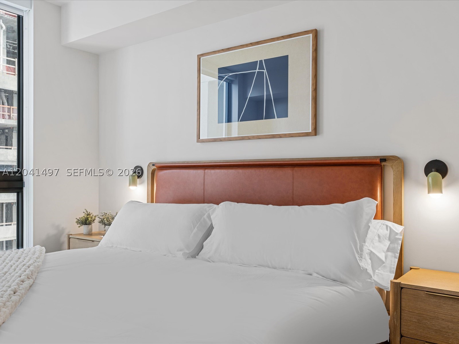 11 NE 6th St #807 Miami, FL 33132