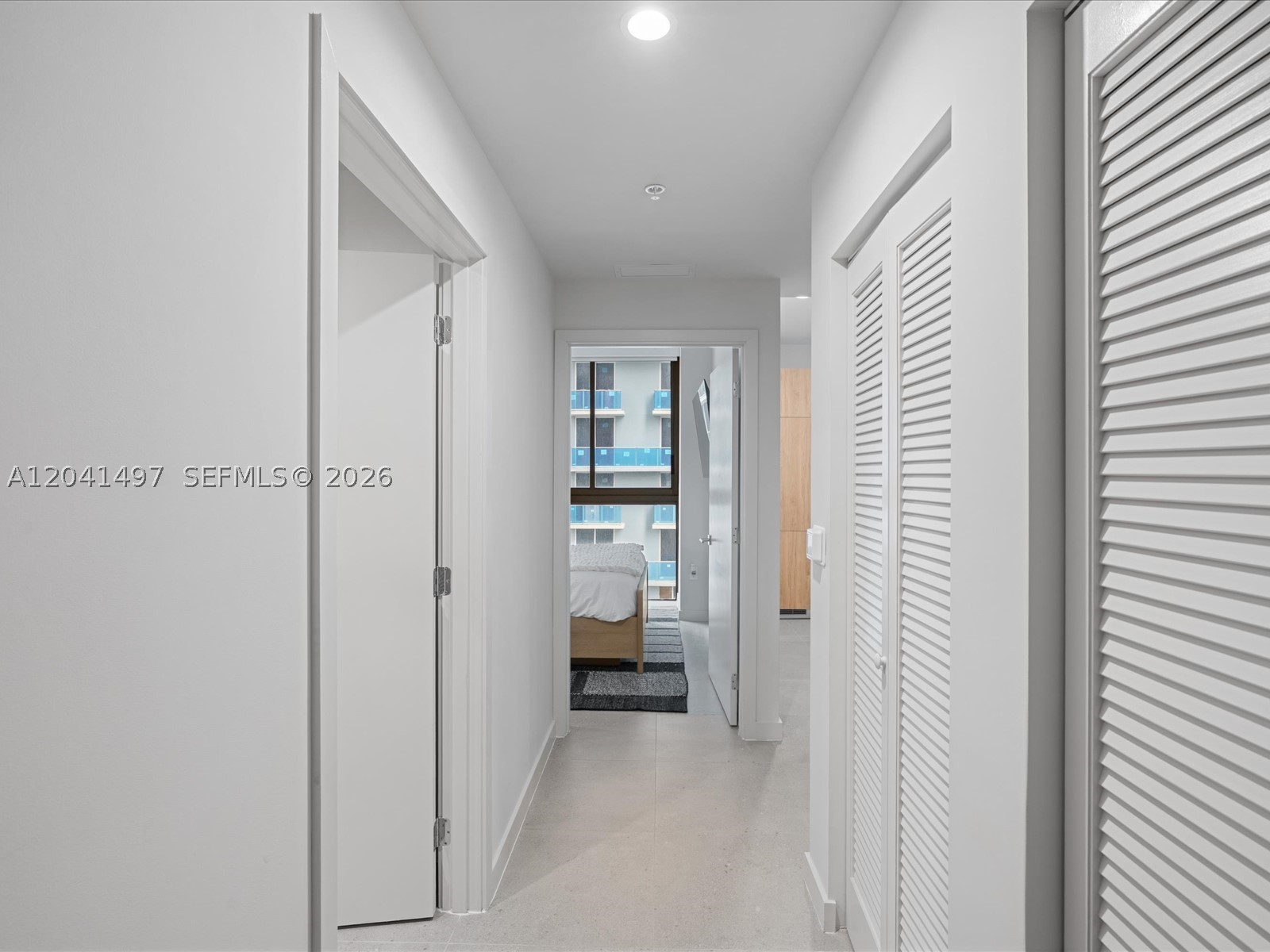 11 NE 6th St #807 Miami, FL 33132