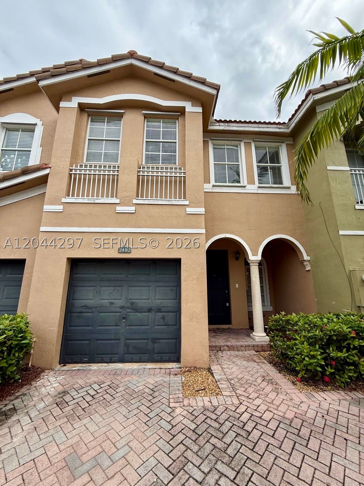 2482 SE 15th Ct