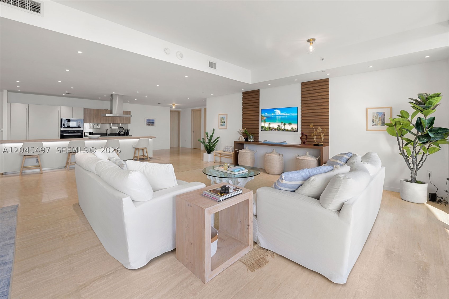 1000 Brickell Plz #PH5403 Miami, FL 33131