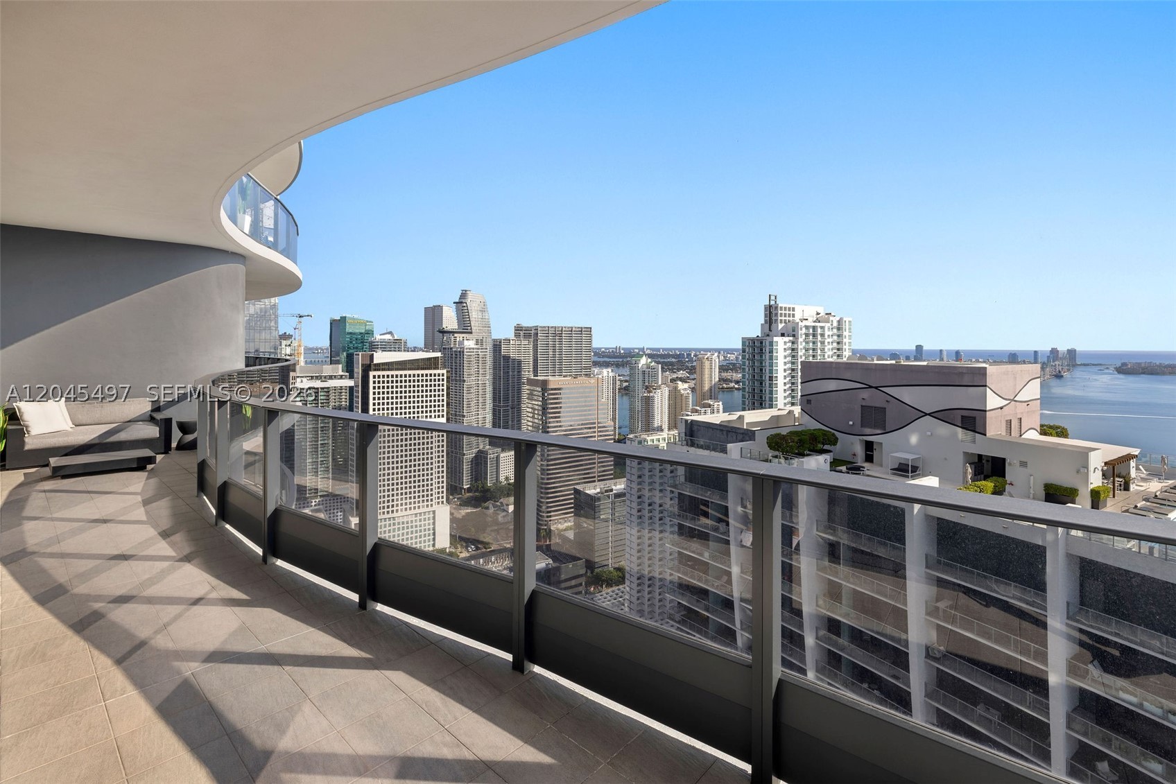 1000 Brickell Plz #PH5403 Miami, FL 33131