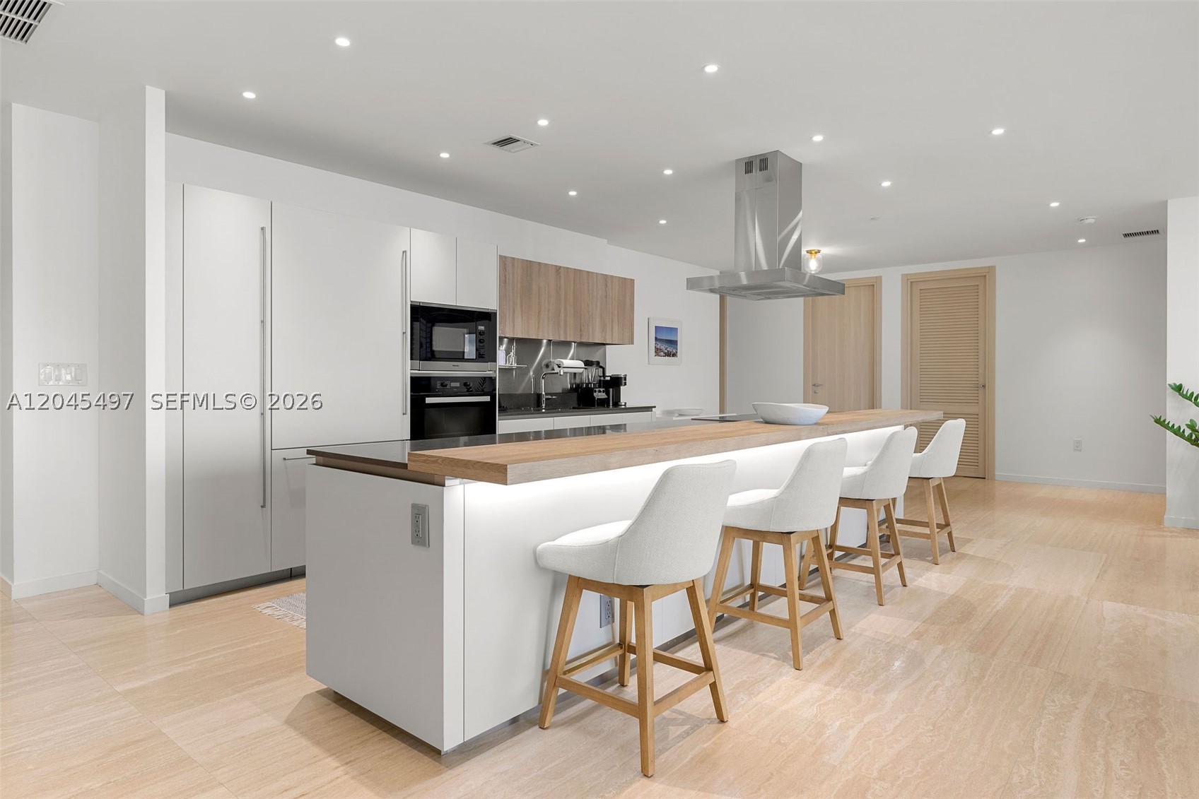 1000 Brickell Plz #PH5403 Miami, FL 33131
