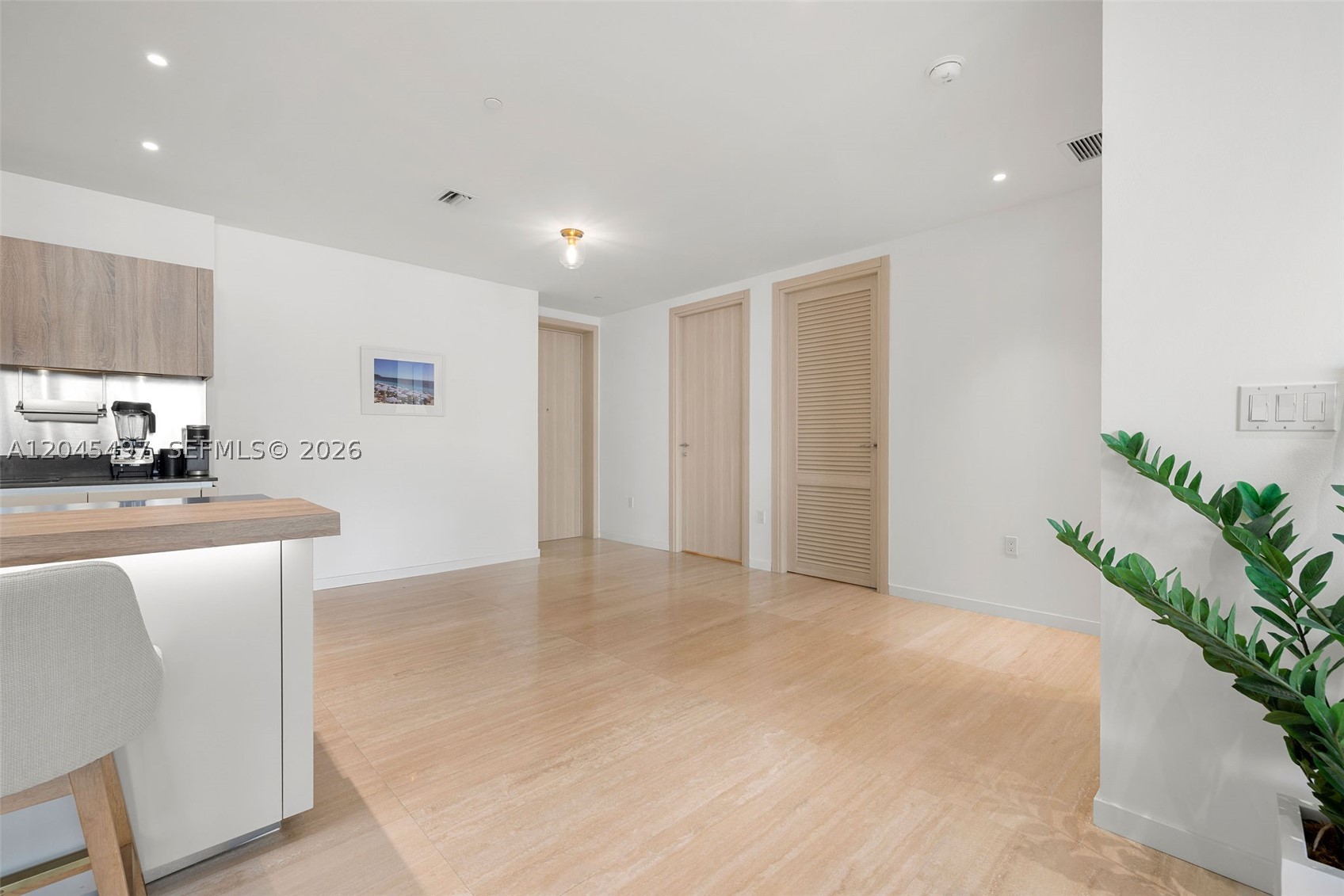 1000 Brickell Plz #PH5403 Miami, FL 33131