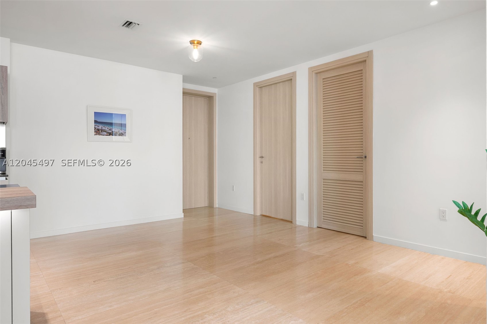 1000 Brickell Plz #PH5403 Miami, FL 33131