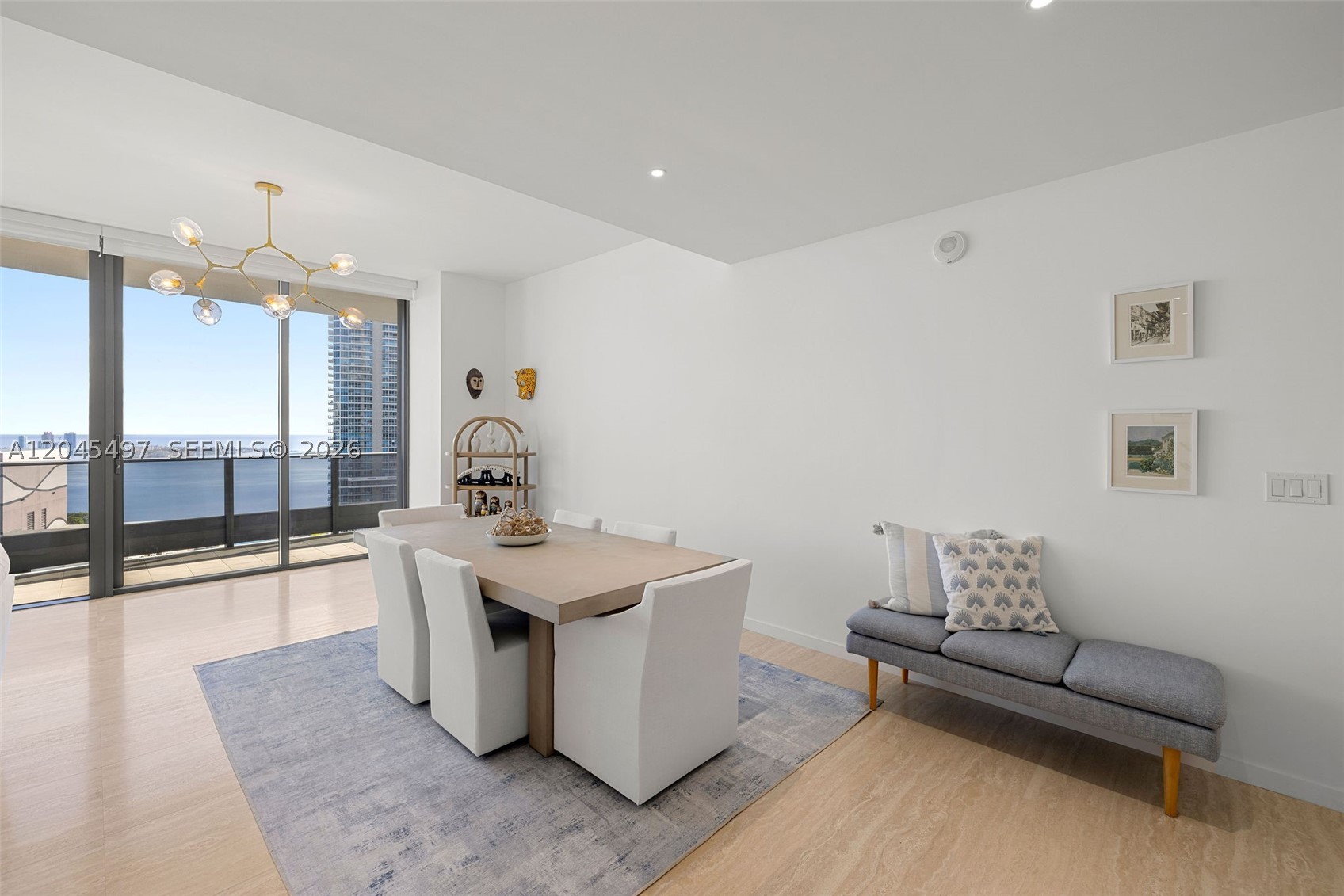 1000 Brickell Plz #PH5403 Miami, FL 33131