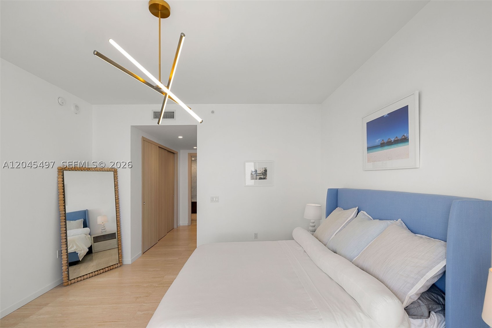 1000 Brickell Plz #PH5403 Miami, FL 33131