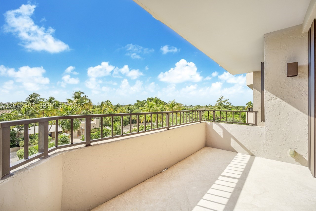 151 Crandon Blvd #439