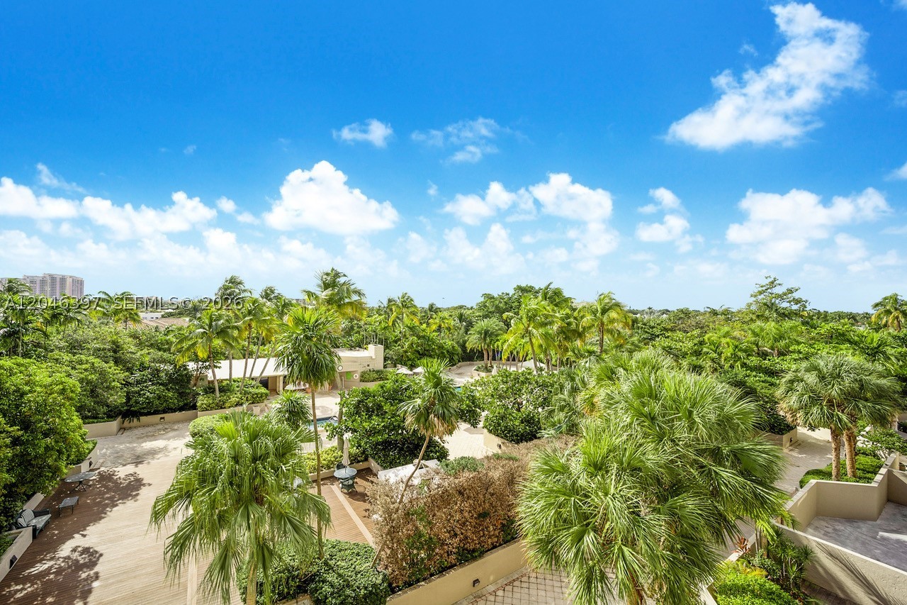 image Emerald Bay at Key Colony1