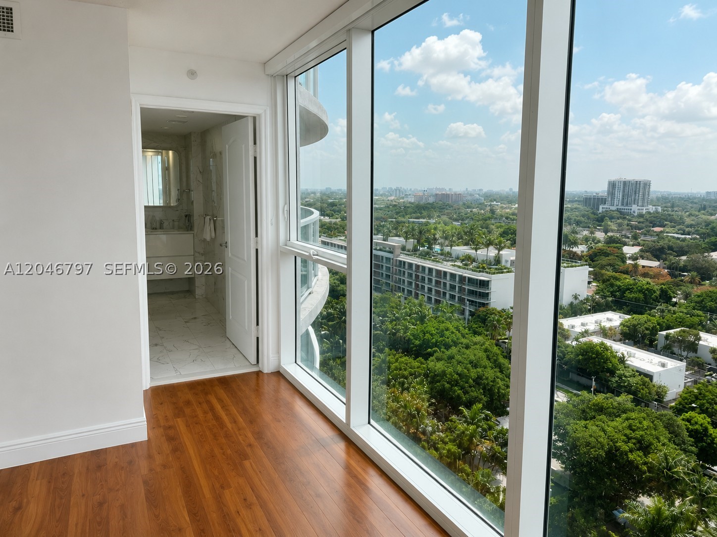 image Skyline on Brickell3