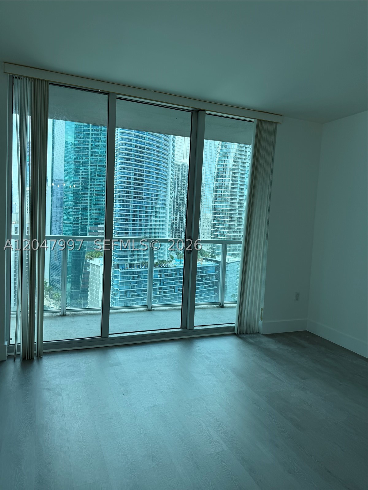 image 500 Brickell East14