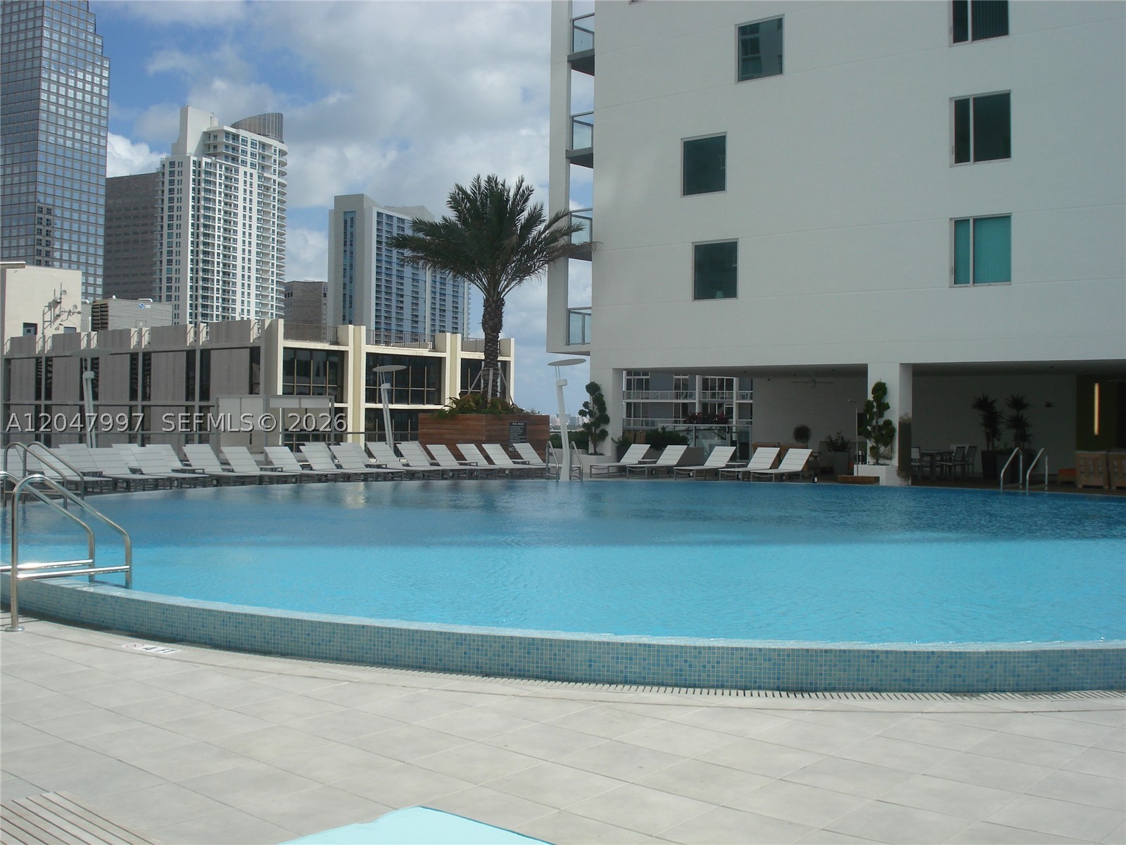 image 500 Brickell East29