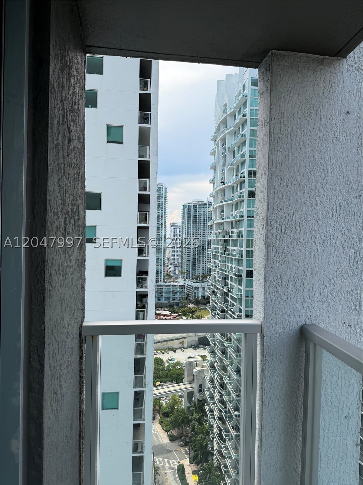 image 500 Brickell East3