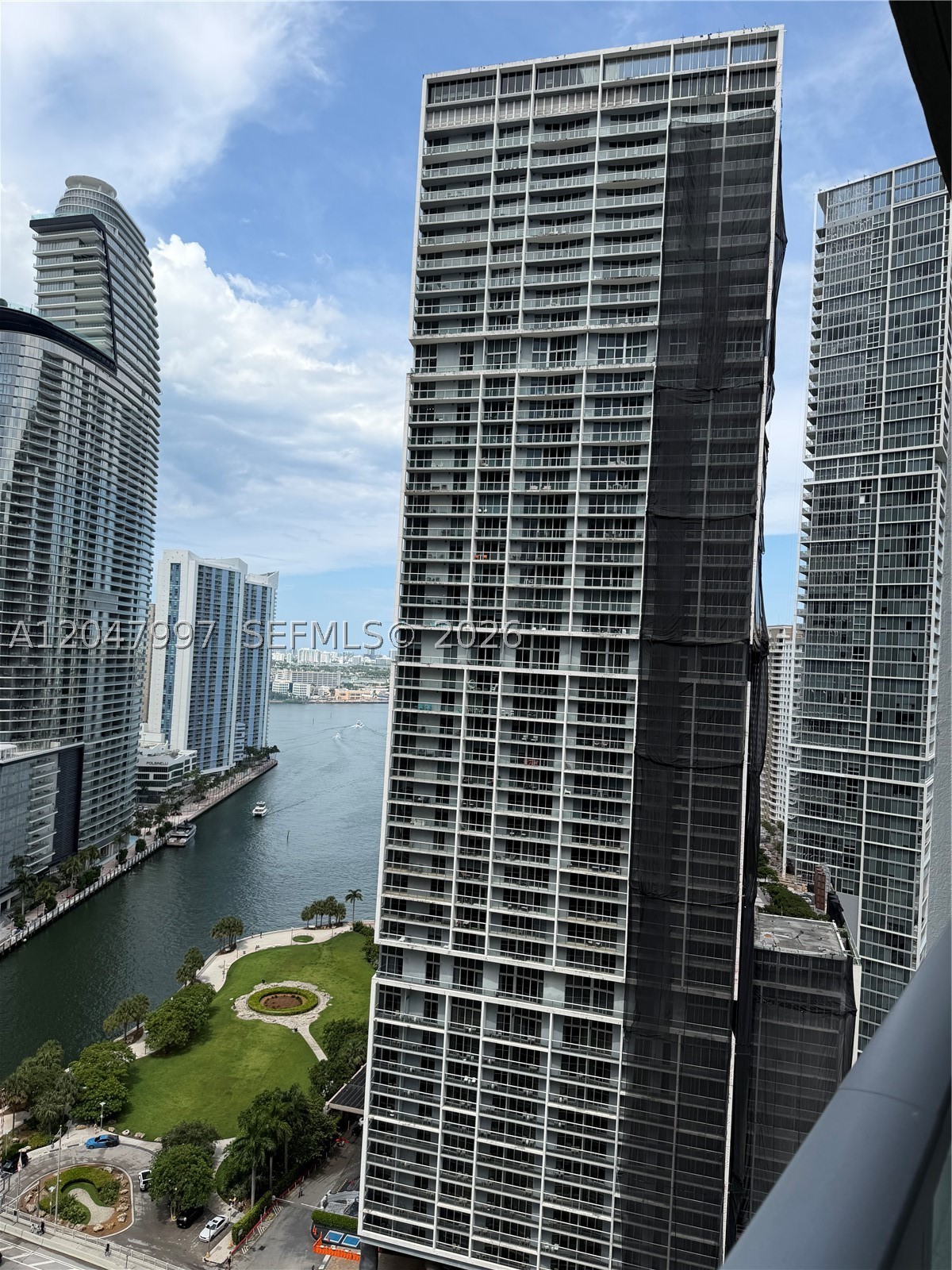 image 500 Brickell East7