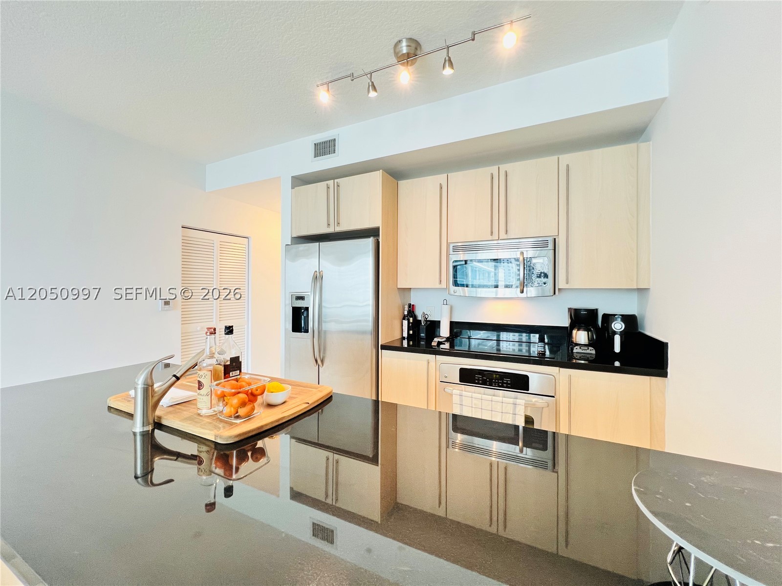 image Axis on Brickell South20