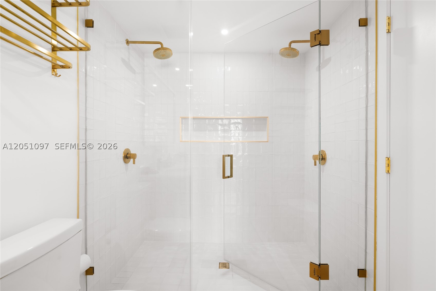 90 NE 32nd St #808 Miami, FL 33127