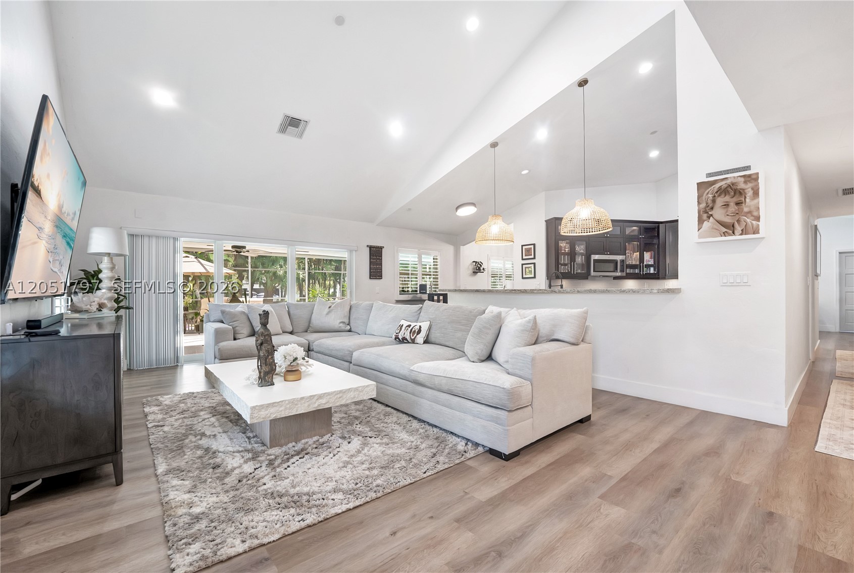 8265 SW 176th Ter Palmetto Bay, FL 33157