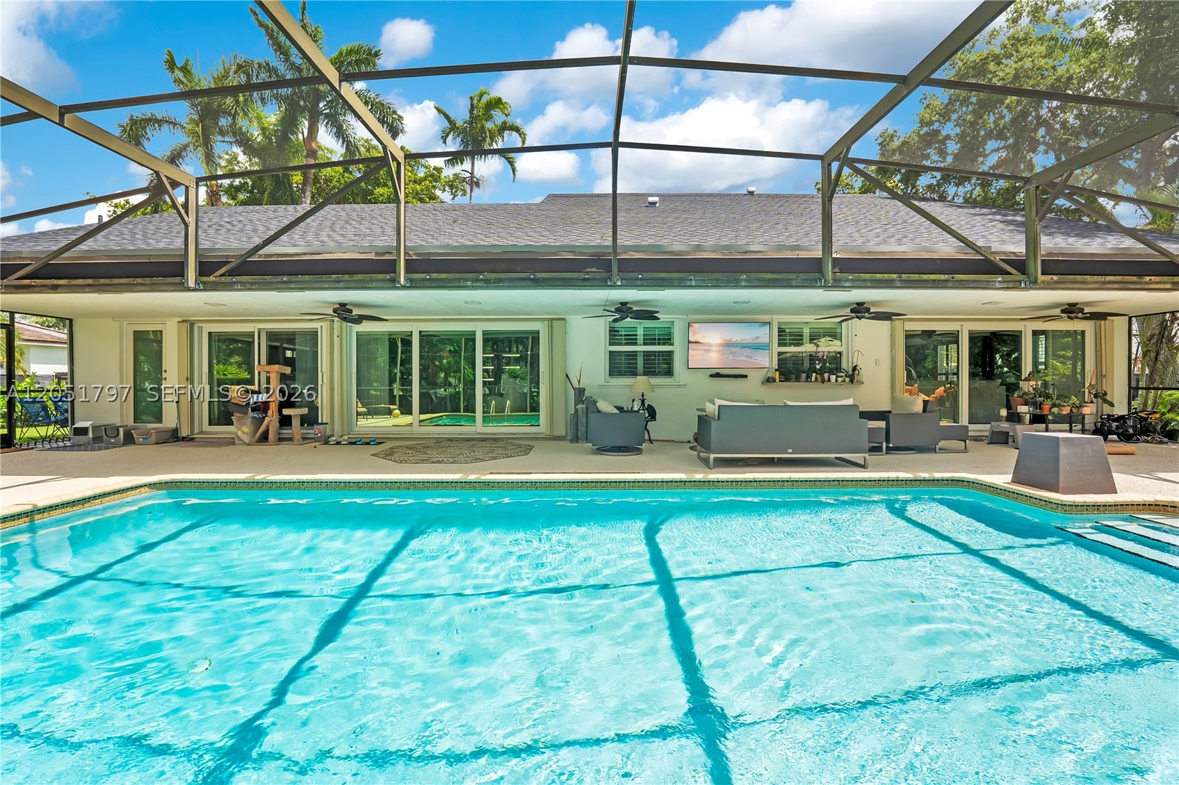 8265 SW 176th Ter Palmetto Bay, FL 33157