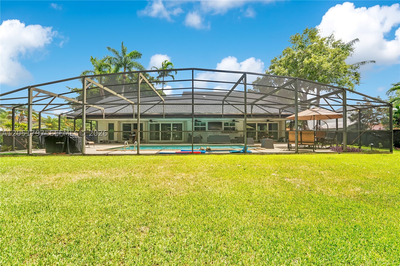 8265 SW 176th Ter Palmetto Bay, FL 33157