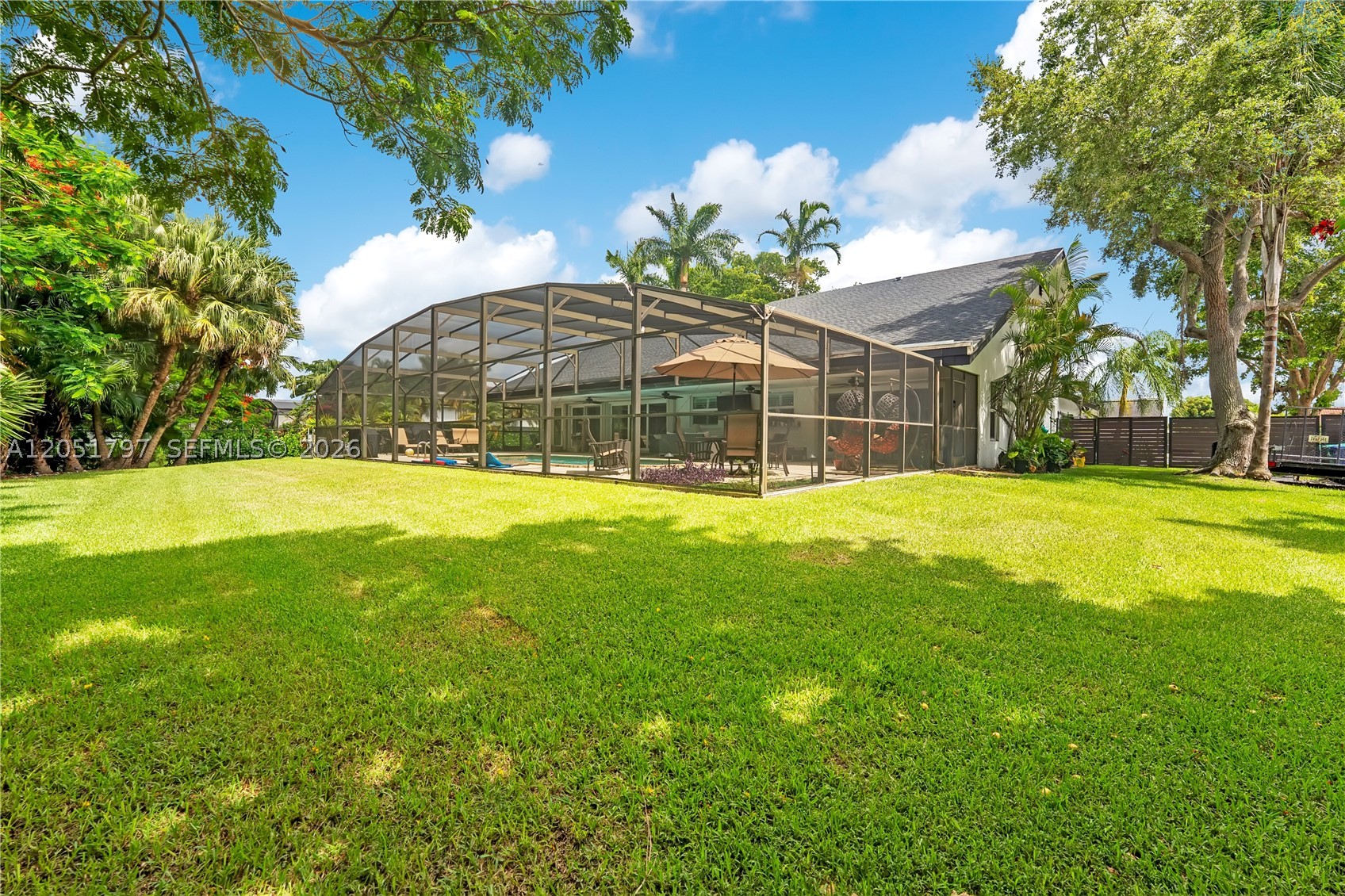 8265 SW 176th Ter Palmetto Bay, FL 33157
