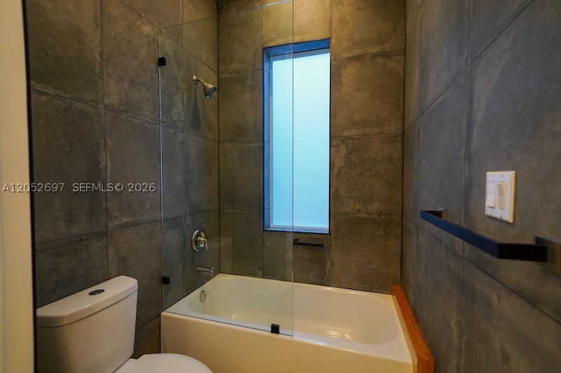 112 NW 24th Ct Miami, FL 33125