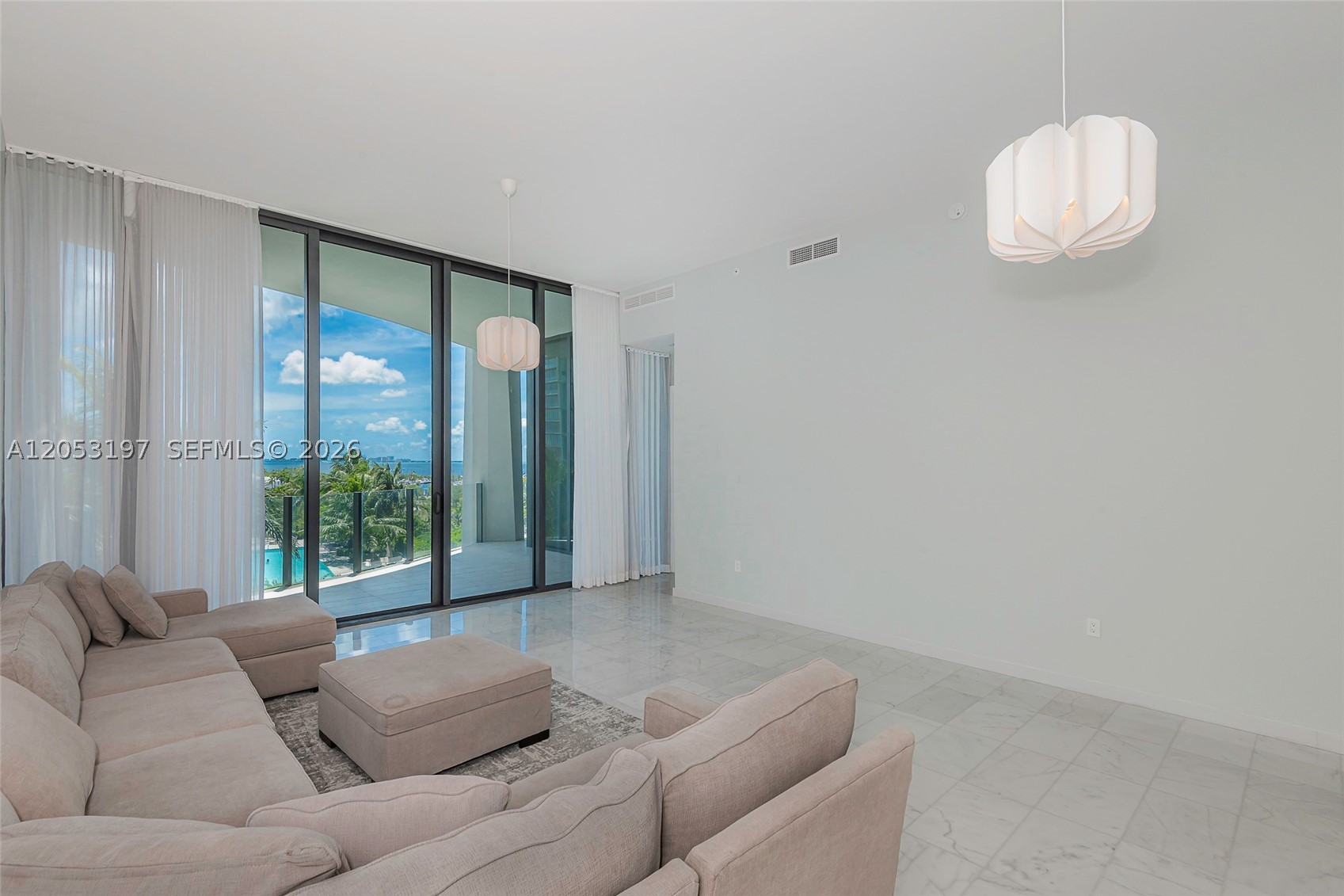 2821 S Bayshore Dr #7B Coconut Grove, FL 33133