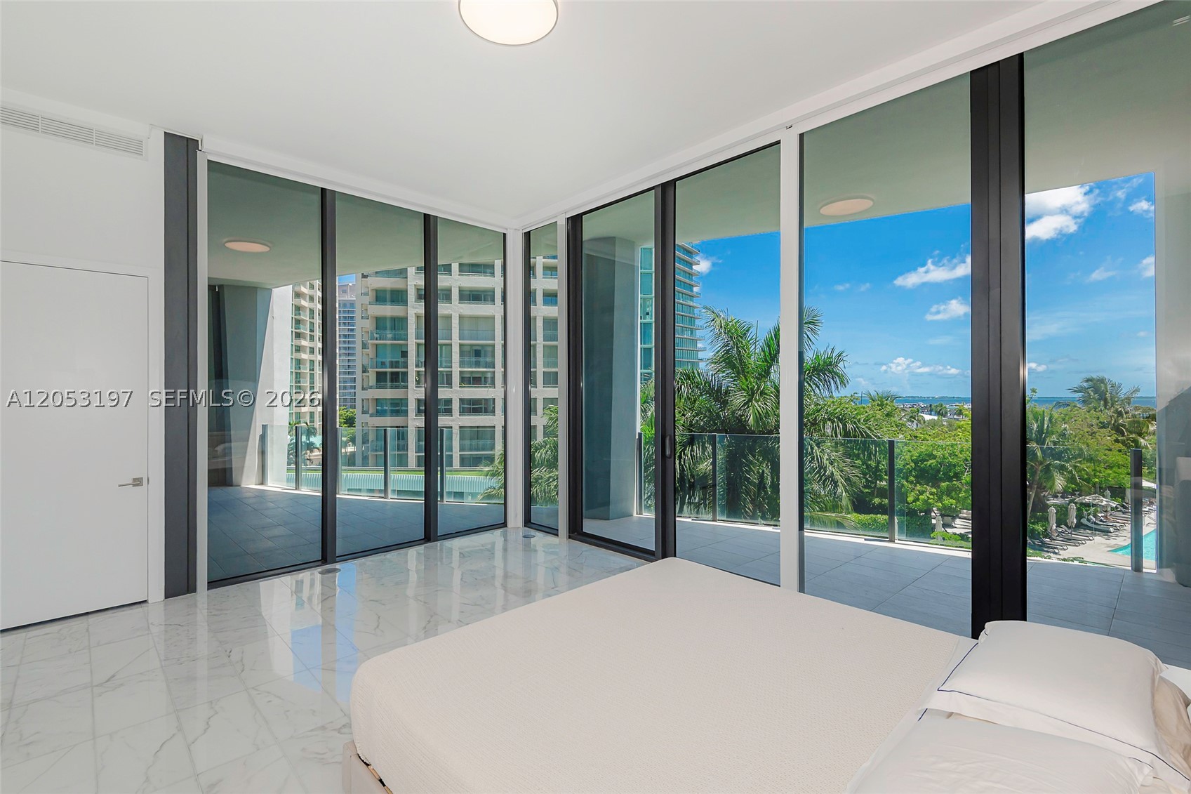 2821 S Bayshore Dr #7B Coconut Grove, FL 33133