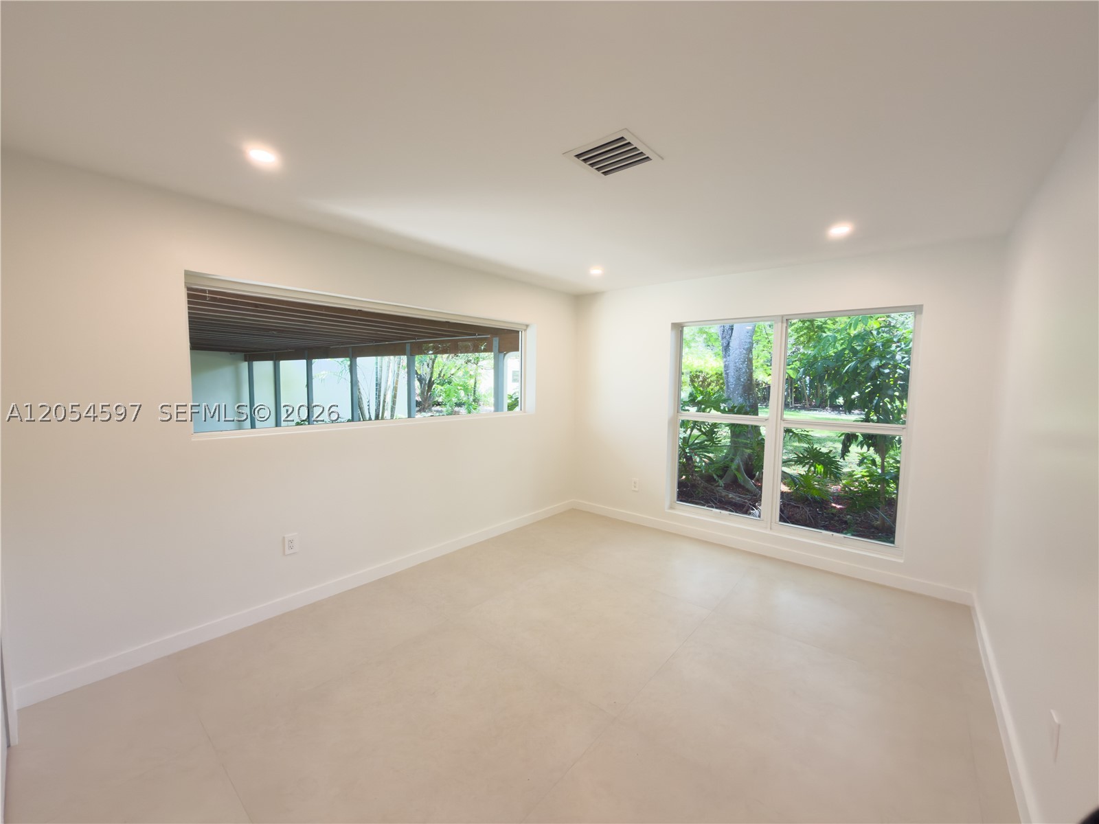 11450 SW 92nd Ct Miami, FL 33176