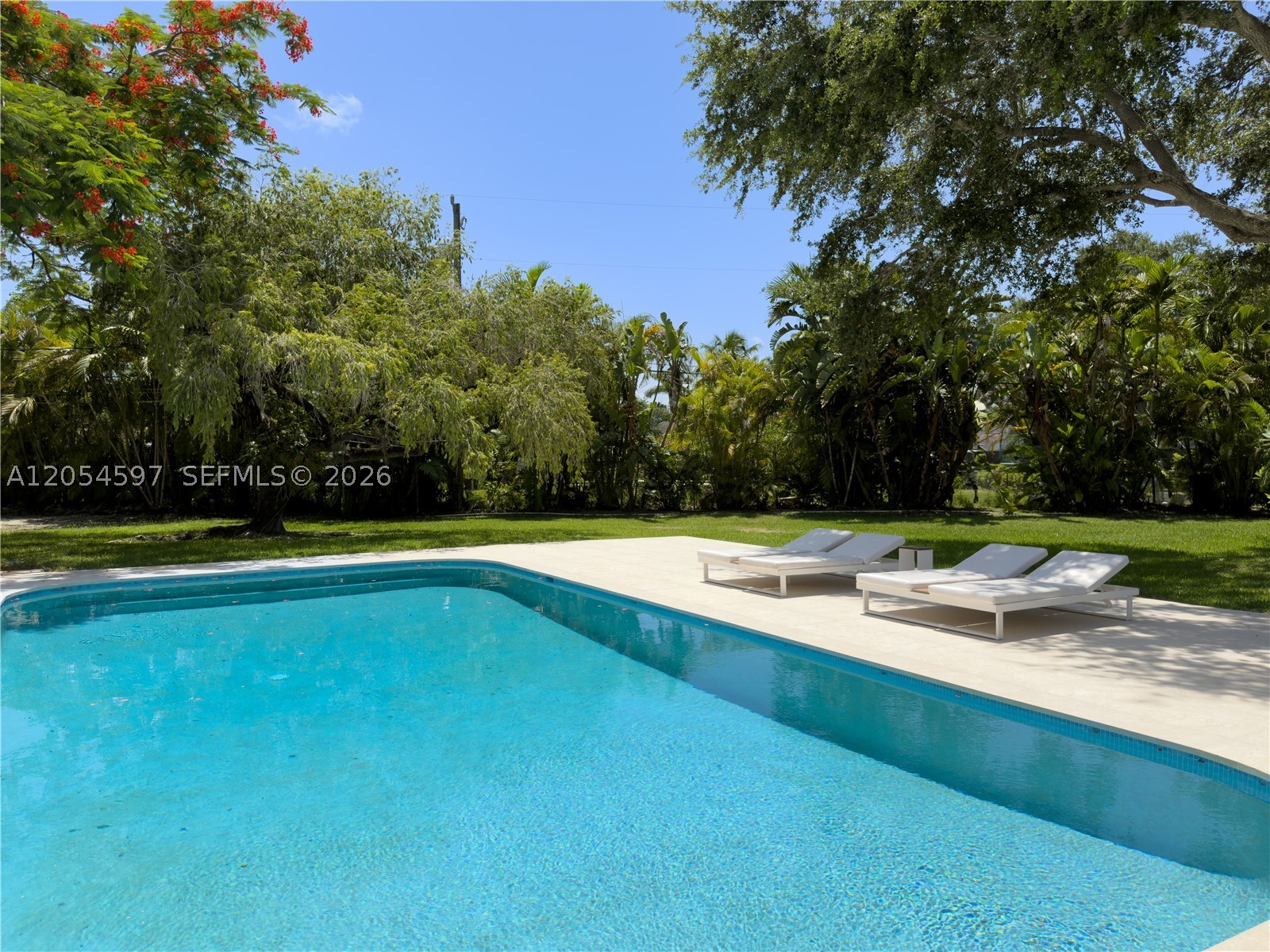 11450 SW 92nd Ct Miami, FL 33176